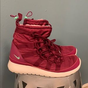 Nike Roshe Boots